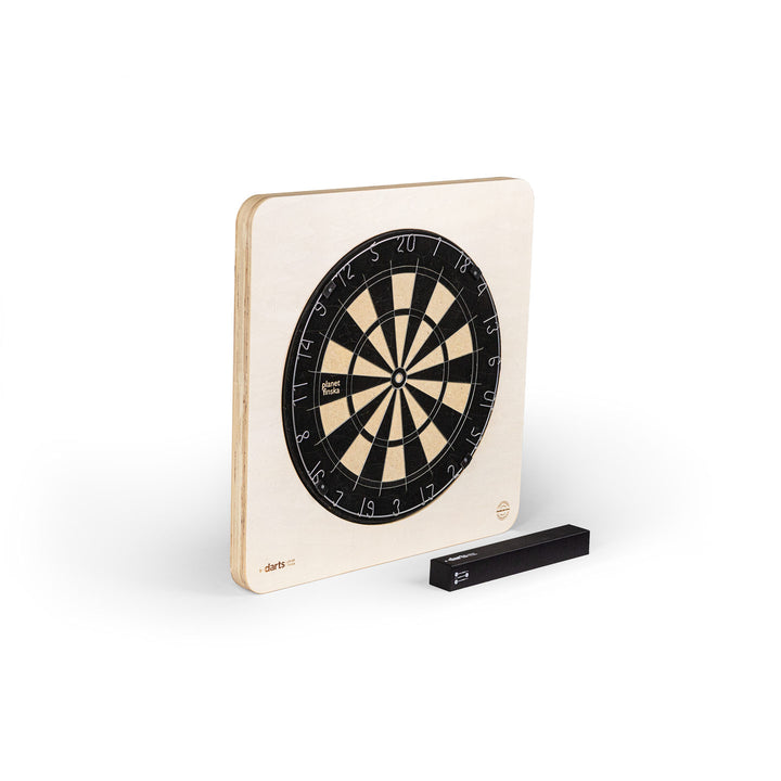 FINSKA PREMIUM DARTS SET WITH SURROUND