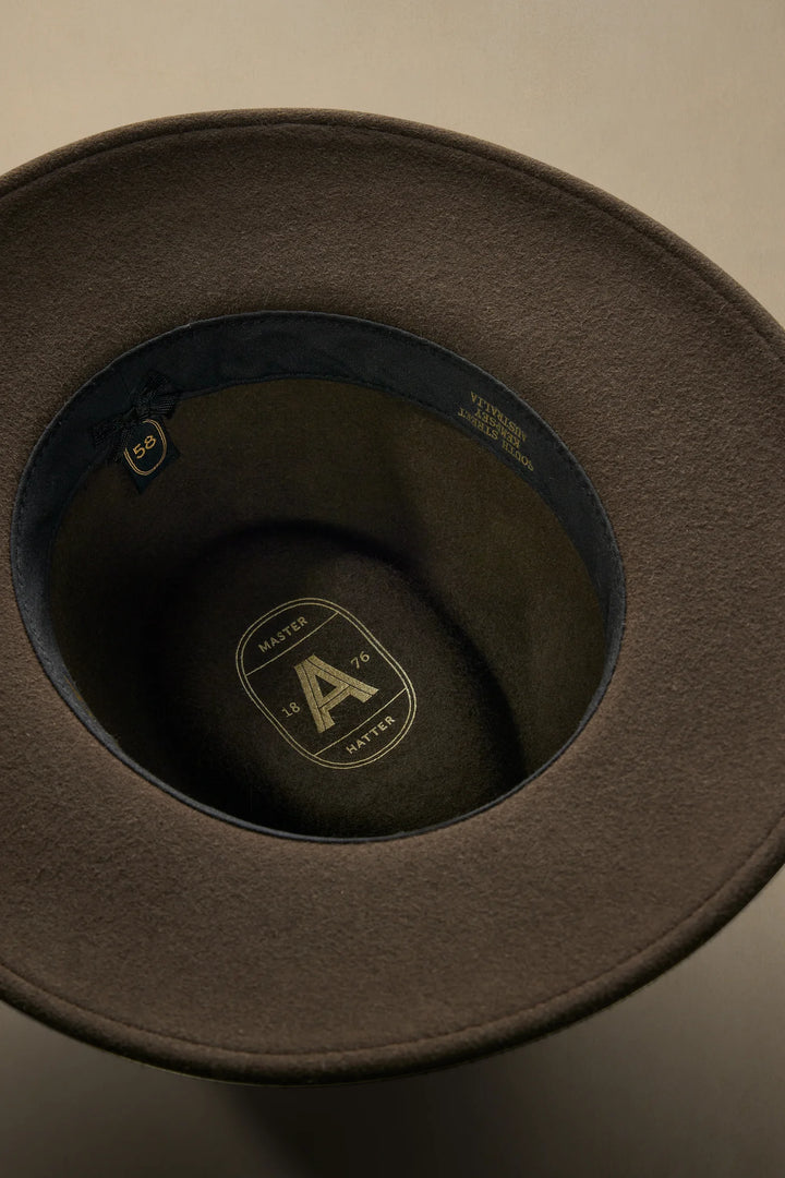 AKUBRA TRAVELLER